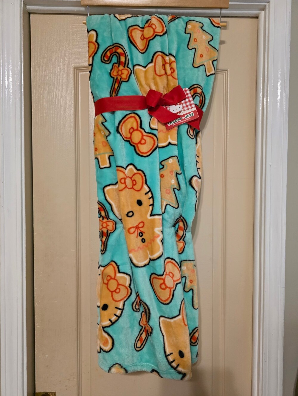 Hello Kitty Christmas Blanket